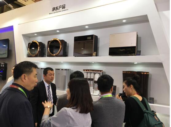 365钱包净水机亮相2017年AWE 深耕健康用水领域1